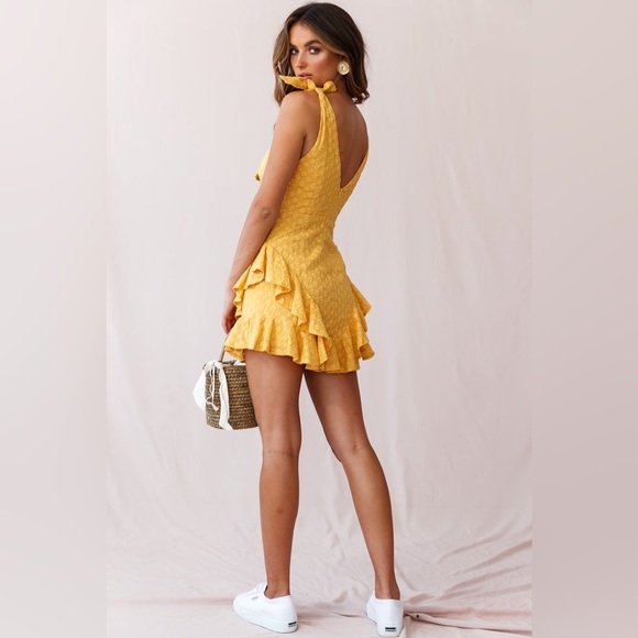 SUNFLOWER MINI DRESS- SIZE SMALL. BRAND- Here Comes the Sun- Angel Cupboard - Picture 2 of 4